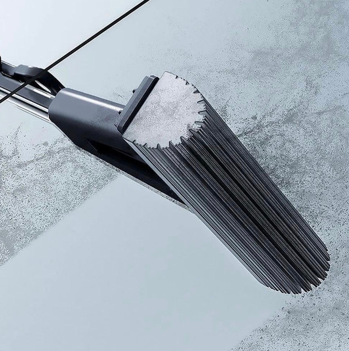 AquaSwipe Pro Butterfly Sponge Mop™
